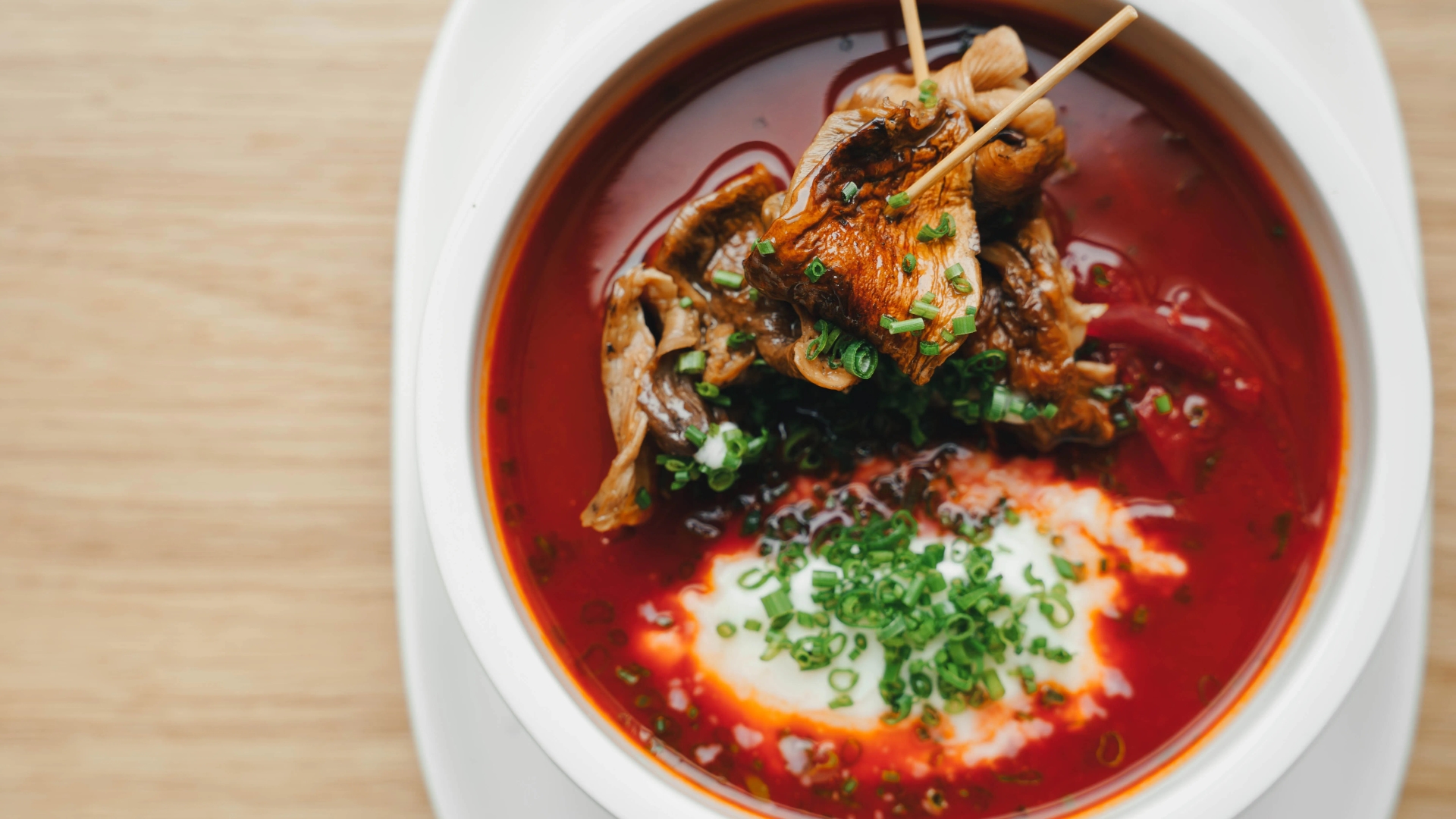 Borscht with white mushrooms