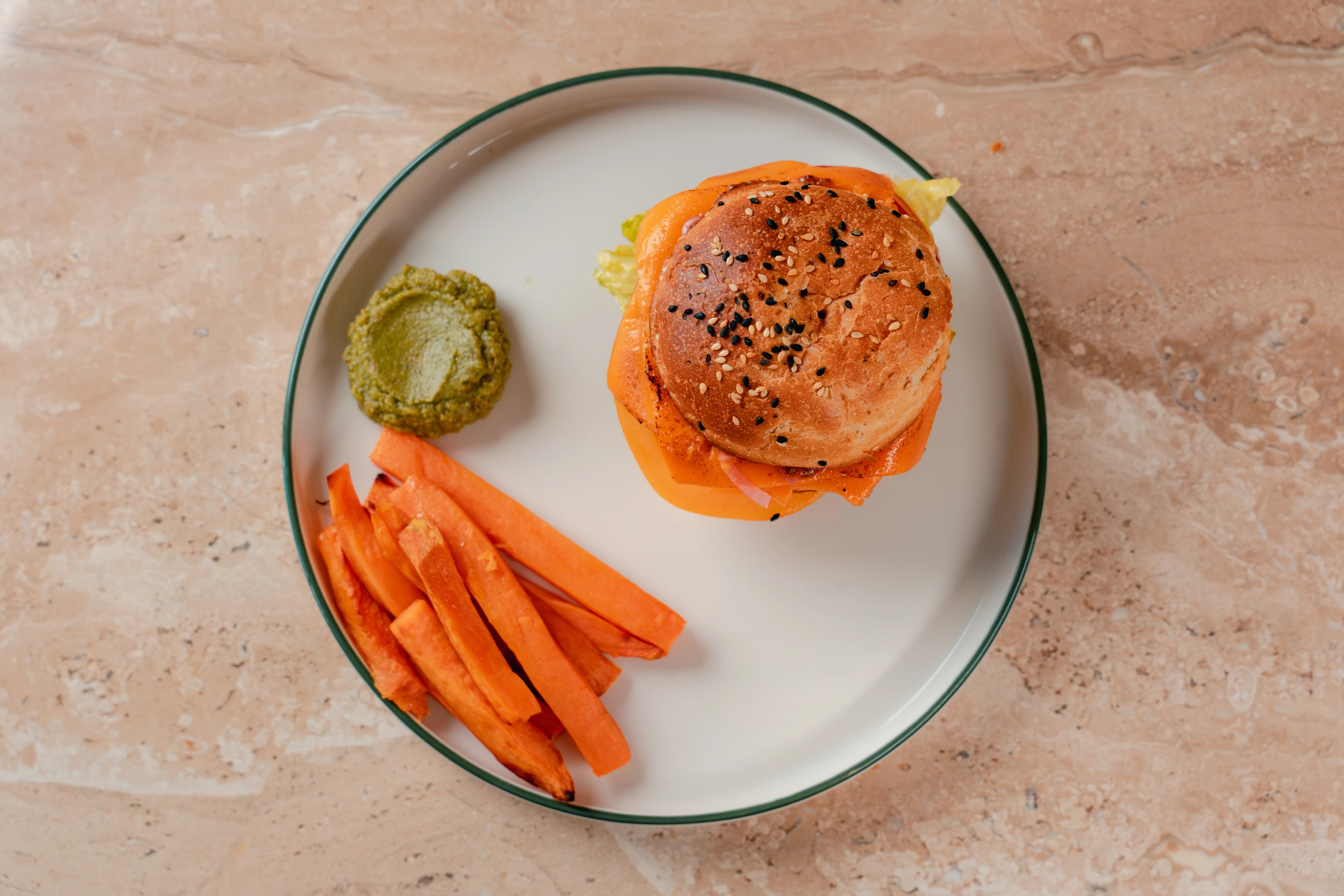 Бургер з Beyond Meat